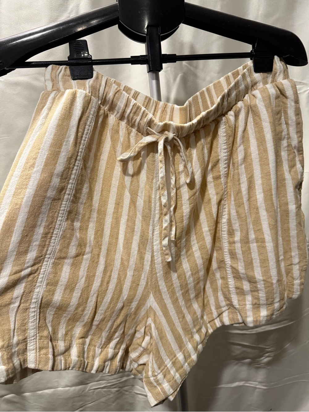 Universal Thread Cream & Tan Striped Drawstring Shorts